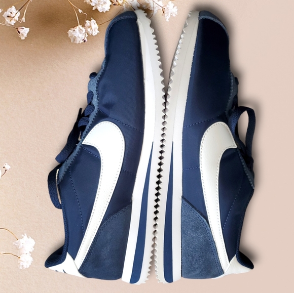 Nike Cortez Womens Midnight Navy US Size 9 - Picture 7 of 9